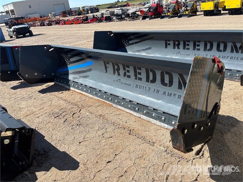  Snow Wolf Freedom FPXT-12C 144 in Skid Steer  Push Sniego peiliai ir valytuvai