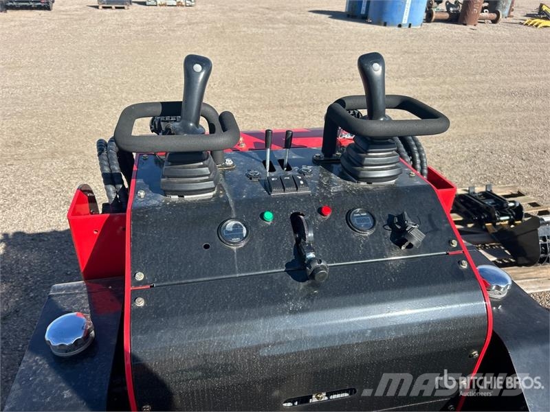 SSL1300 Mini Compact Track Loader (Unused) Skid steer loaders