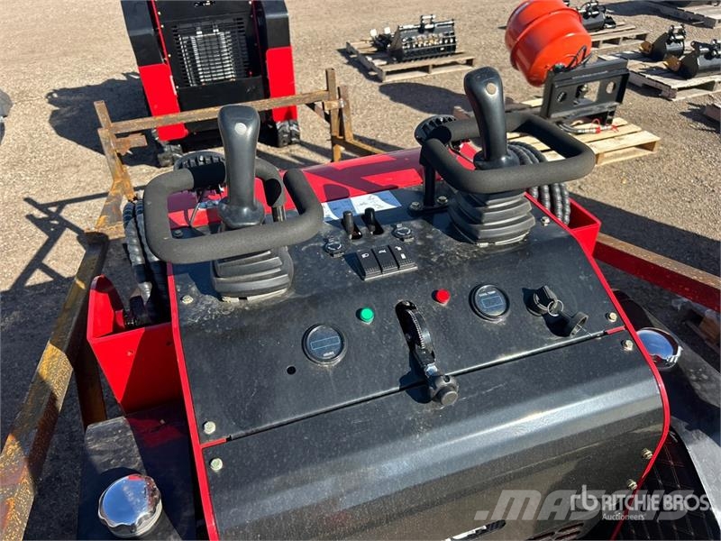 SSL1300 Mini Compact Track Loader (Unused) Skid steer loaders