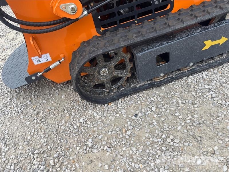 STARVOX SV-480 Mini Compact Track Loader (Unused) Міні-навантажувачі