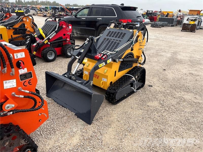 STARVOX SV-480 Mini Compact Track Loader (Unused) Kompaktrakodók