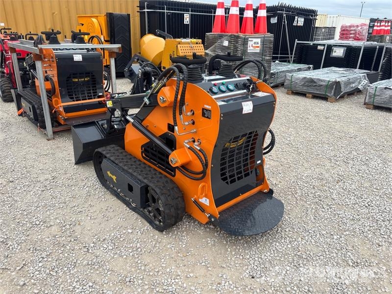 STARVOX SV-480 Mini Compact Track Loader (Unused) Міні-навантажувачі