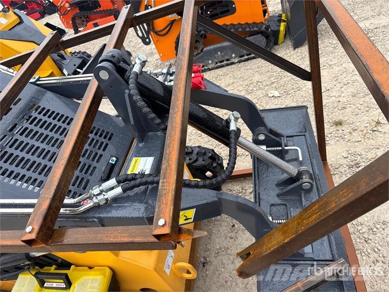 STARVOX SV-480 Mini Compact Track Loader (Unused) Kompaktrakodók