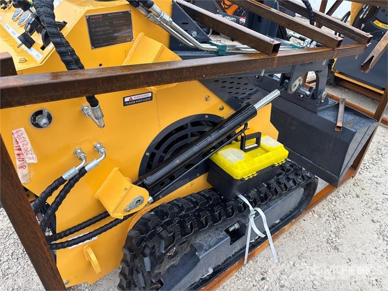 STARVOX SV-480 Mini Compact Track Loader (Unused) Kompaktrakodók