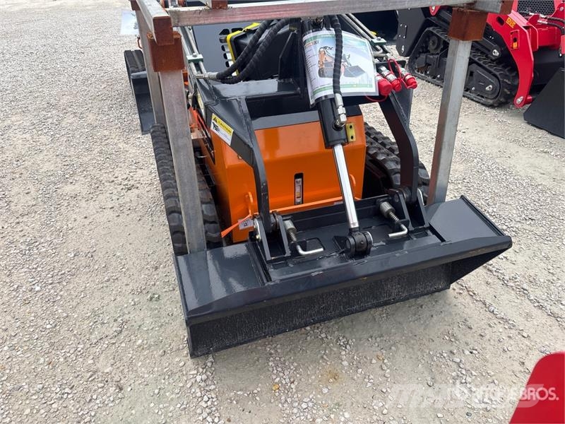 STARVOX SV-480 Mini Compact Track Loader (Unused) Міні-навантажувачі