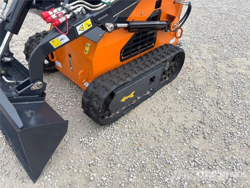 STARVOX SV-480 Mini Compact Track Loader (Unused) Міні-навантажувачі