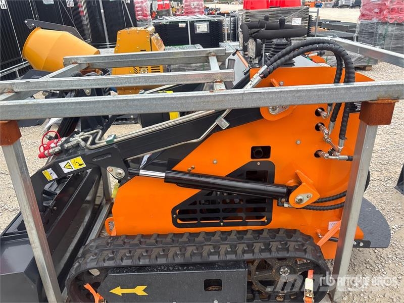 STARVOX SV-480 Mini Compact Track Loader (Unused) Міні-навантажувачі