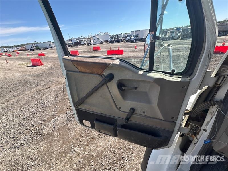 Sterling 360 Commercial vehicle