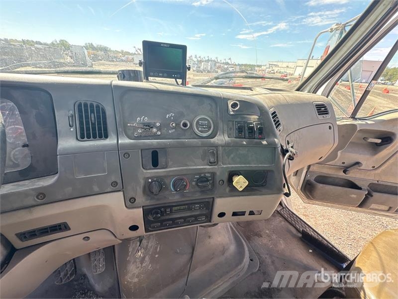 Sterling 360 Commercial vehicle