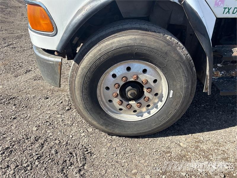 Sterling 360 Commercial vehicle