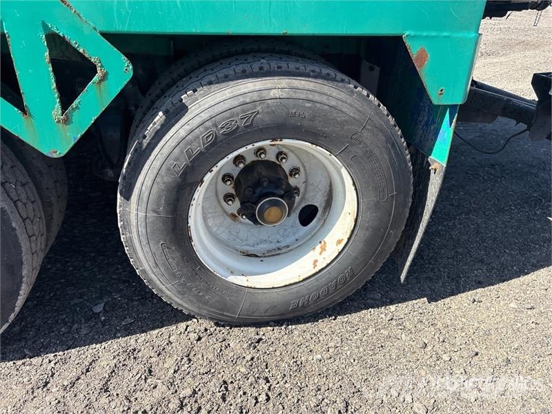 Sterling 360 Commercial vehicle