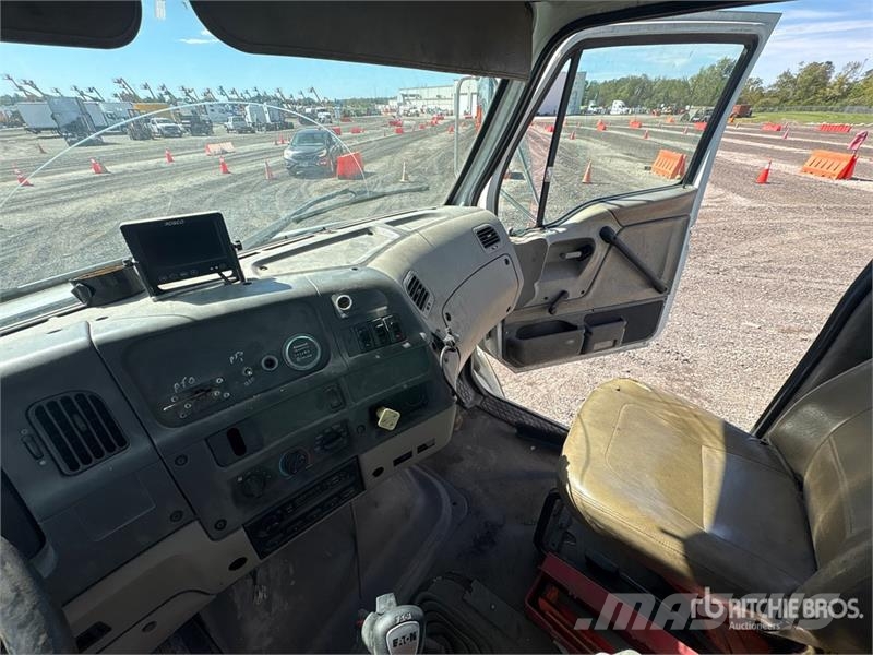 Sterling 360 Commercial vehicle