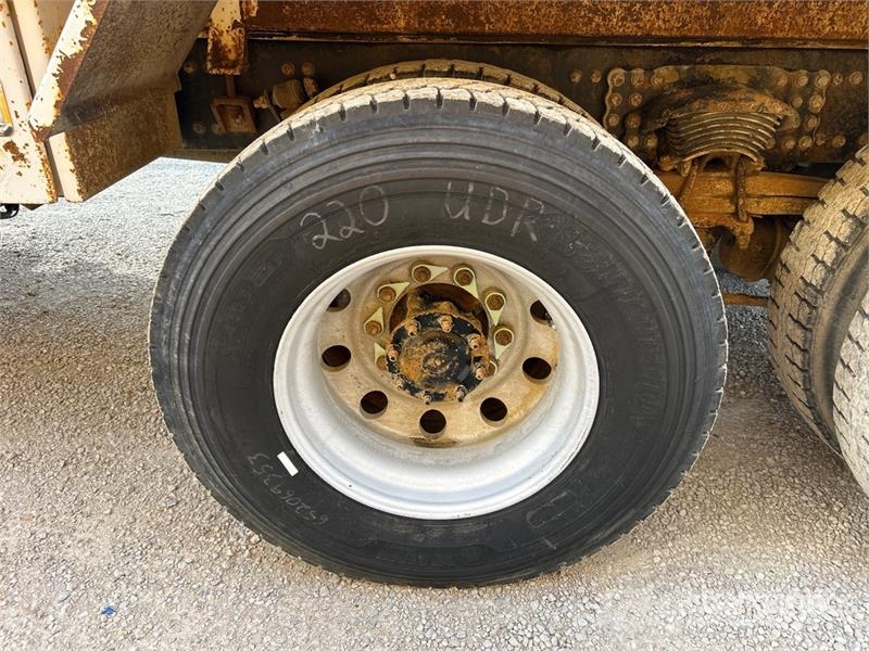 Sterling Acterra 4000 gal 6x4 Water Truck Cisterny na vodu