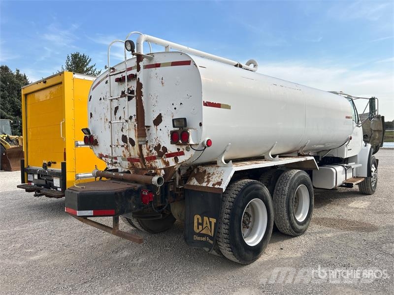 Sterling Acterra 4000 gal 6x4 Water Truck Cisterny na vodu