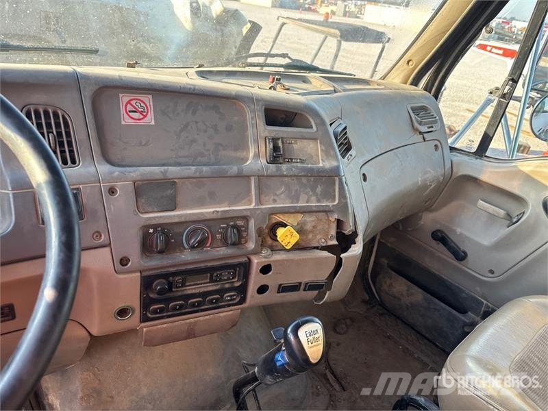 Sterling Acterra 4000 gal 6x4 Water Truck Veepaagiga autod