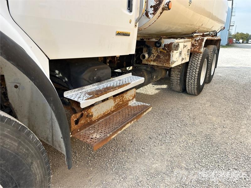 Sterling Acterra 4000 gal 6x4 Water Truck Cisterny na vodu