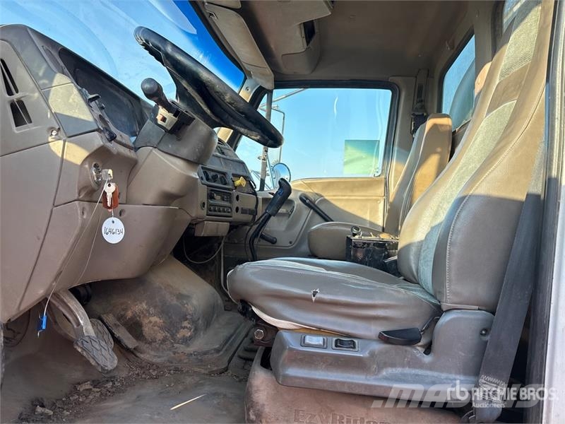 Sterling Acterra 4000 gal 6x4 Water Truck Veepaagiga autod
