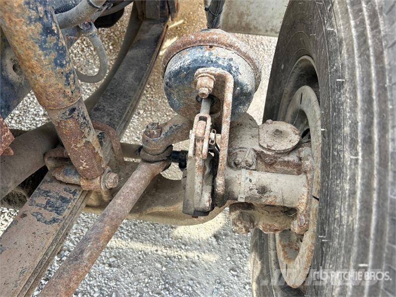 Sterling Acterra 4000 gal 6x4 Water Truck Cisterny na vodu