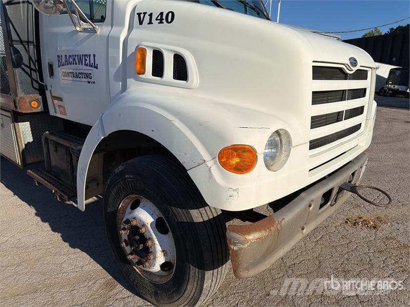 Sterling L7501 4x2 Reel Truck Vlečna vozila za tovornjake