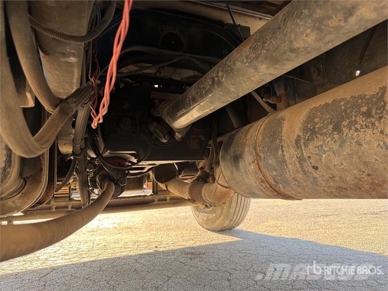 Sterling L7501 4x2 Reel Truck Vlečna vozila za tovornjake