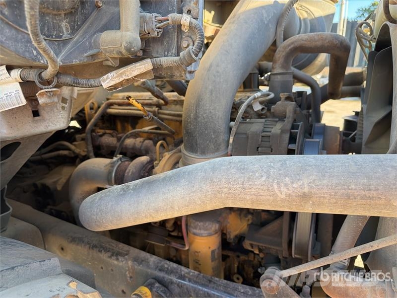 Sterling L7501 4x2 Reel Truck Vlečna vozila za tovornjake