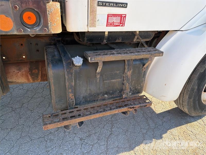 Sterling L7501 4x2 Reel Truck Vlečna vozila za tovornjake