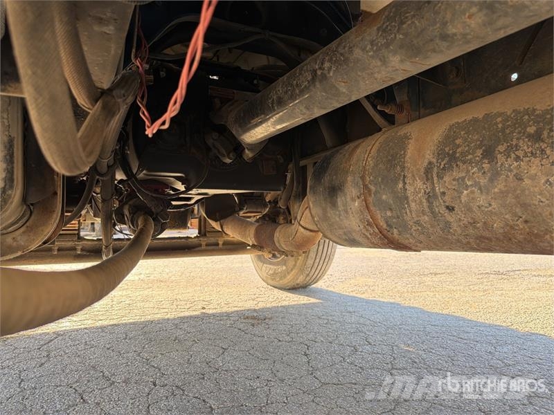Sterling L7501 4x2 Reel Truck Vlečna vozila za tovornjake