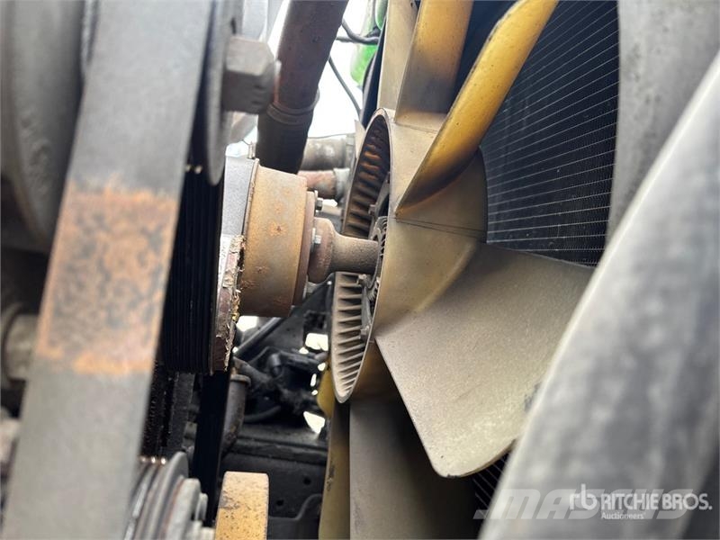 Sterling L8501 Φορτηγά Kαρότσα με ανοιγόμενα πλαϊνά