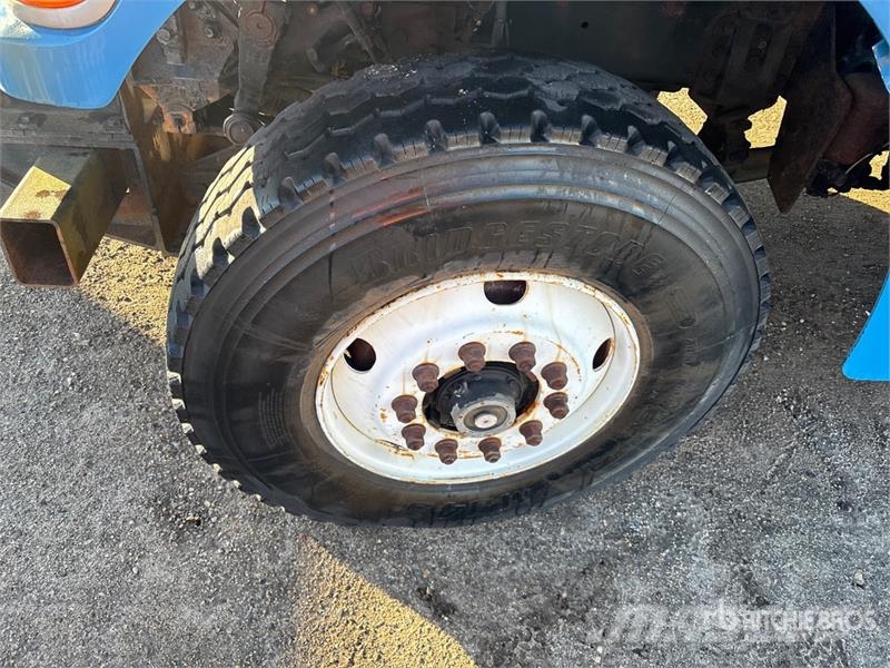 Sterling L8511 4x2 Snow Plow Truck Pilsētas atkritumvedēji
