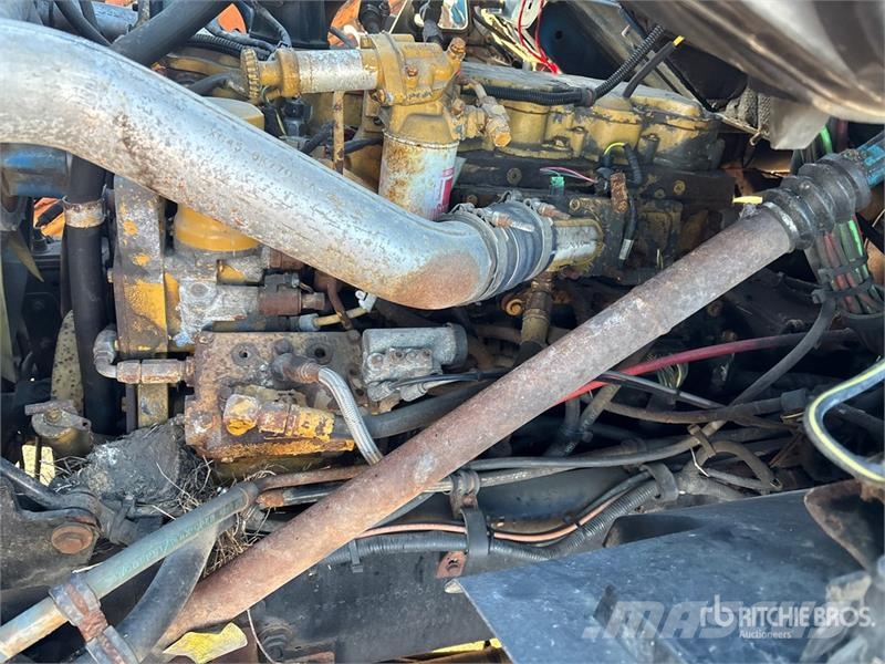 Sterling L8511 4x2 Snow Plow Truck Pilsētas atkritumvedēji