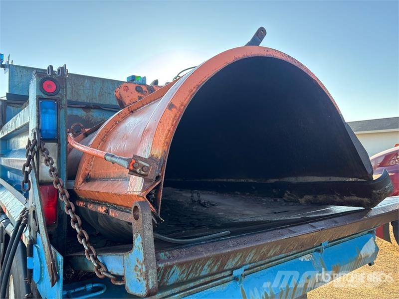 Sterling L8511 4x2 Snow Plow Truck Pilsētas atkritumvedēji