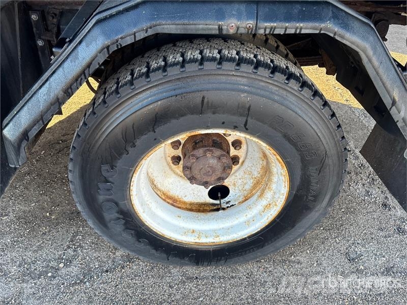 Sterling L8511 4x2 Snow Plow Truck Pilsētas atkritumvedēji