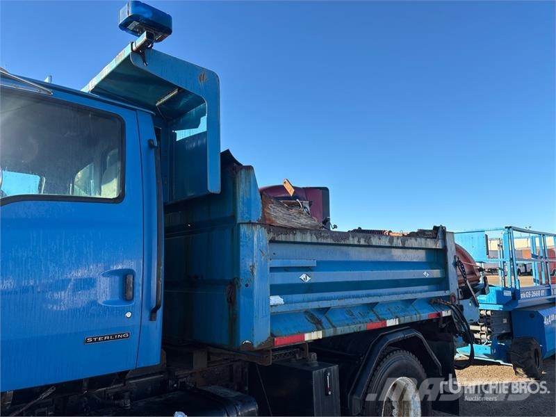 Sterling L8511 4x2 Snow Plow Truck Pilsētas atkritumvedēji