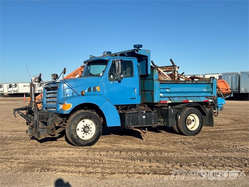 Sterling L8511 4x2 Snow Plow Truck Pilsētas atkritumvedēji
