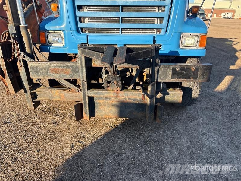 Sterling L8511 4x2 Snow Plow Truck Pilsētas atkritumvedēji