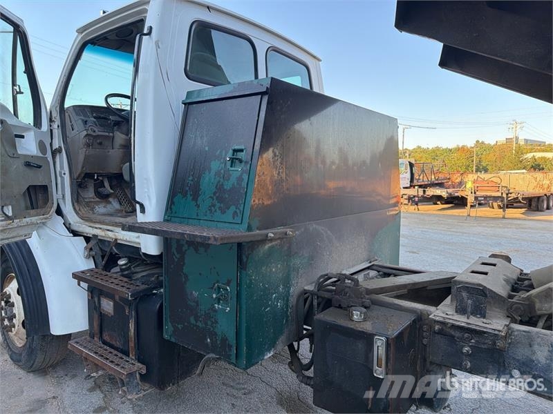 Sterling L9500 4x2 S/A Dump Truck Kiper tovornjaki