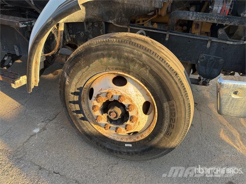 Sterling L9500 4x2 S/A Dump Truck Kiper tovornjaki