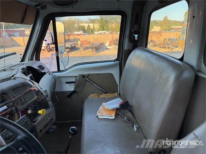Sterling L9500 4x2 S/A Dump Truck Kiper tovornjaki