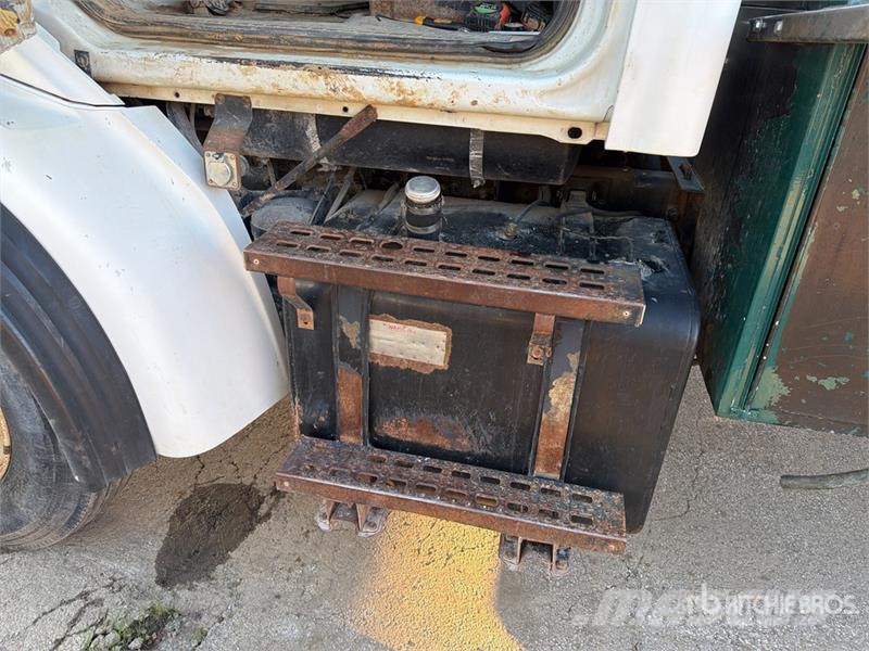 Sterling L9500 4x2 S/A Dump Truck Kiper tovornjaki