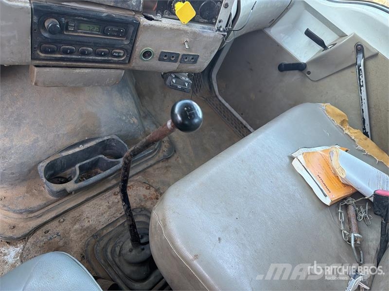 Sterling L9500 4x2 S/A Dump Truck Kiper tovornjaki