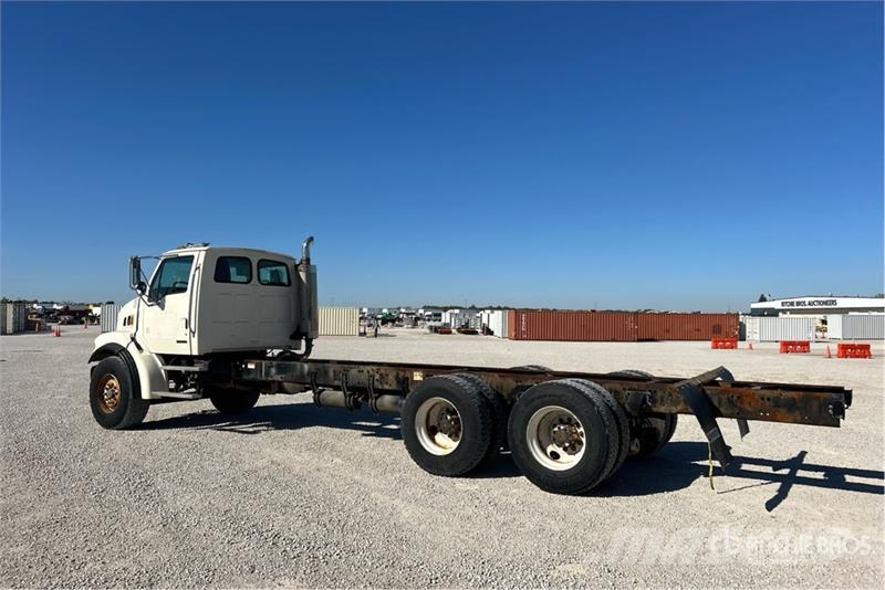 Sterling LT7500 6x4 Cab and Chassis Cabine en interieur