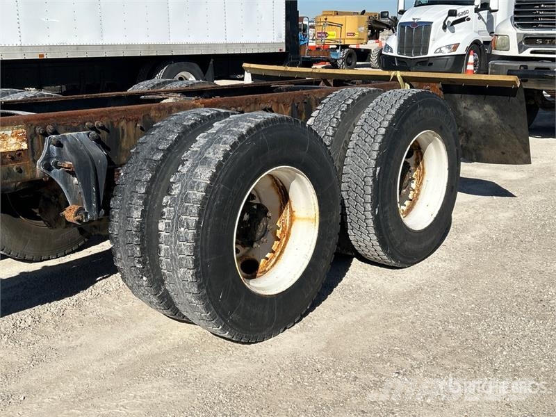 Sterling LT7500 6x4 Cab and Chassis Cabine en interieur
