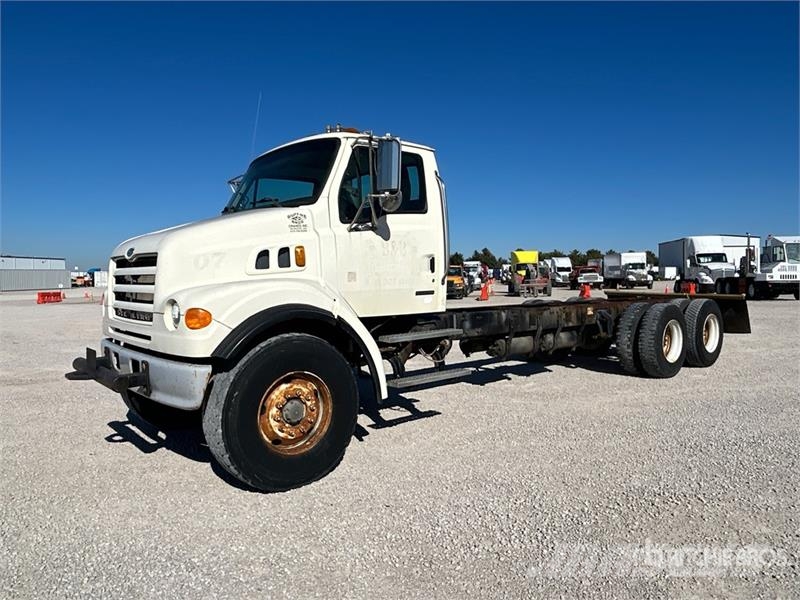 Sterling LT7500 6x4 Cab and Chassis Cabine en interieur