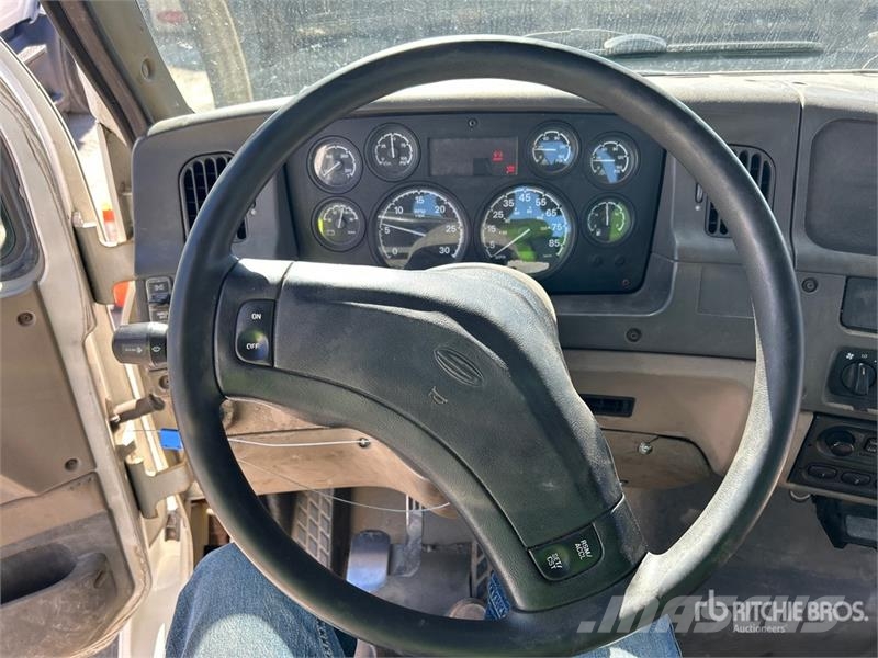 Sterling LT9500 Cabine en interieur