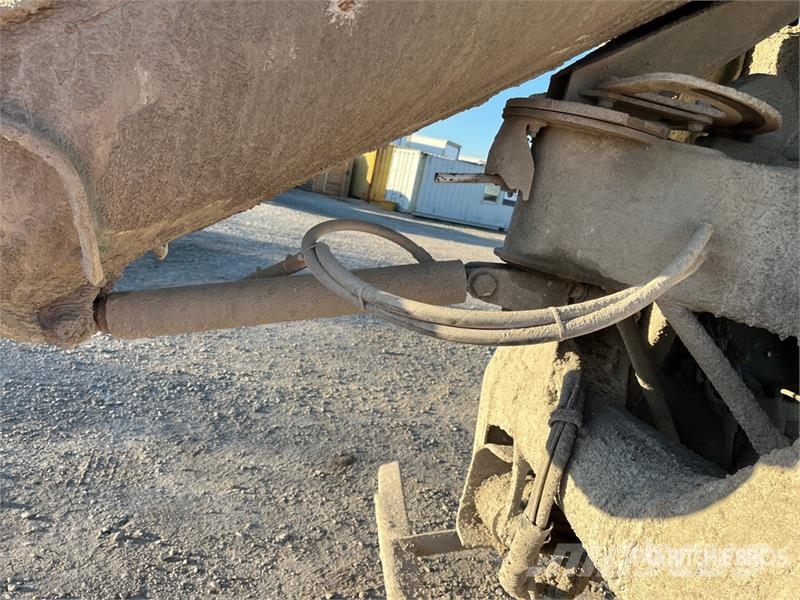 Sterling LT9500 Betonkeverők/Betonpumpák