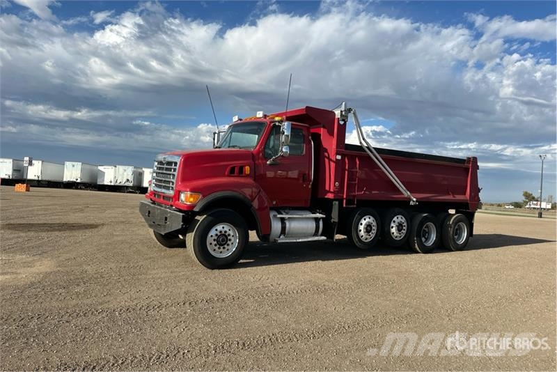 Sterling LT9500 شاحنات قلابة