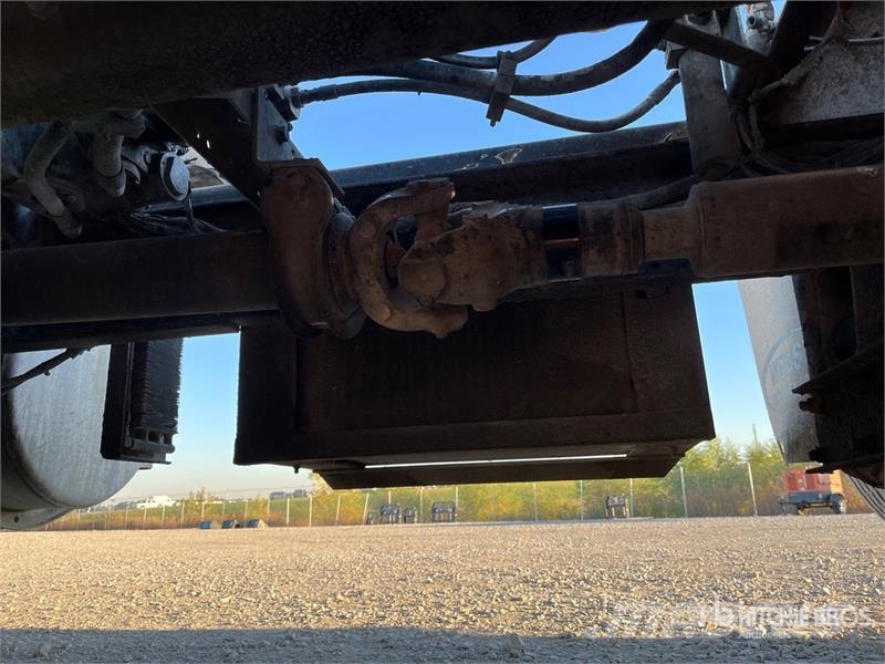 Sterling LT9500 Betonkeverők/Betonpumpák