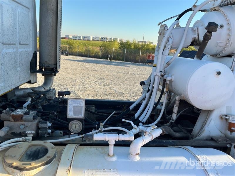 Sterling LT9500 Betonkeverők/Betonpumpák