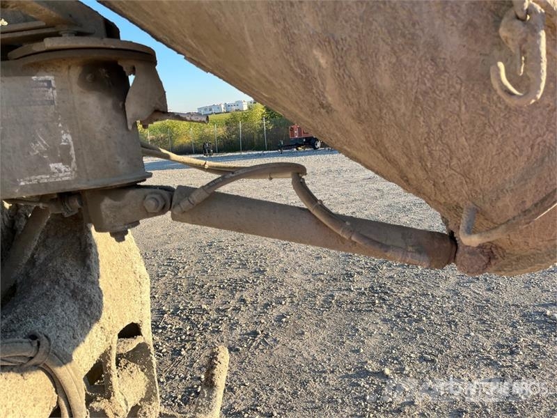 Sterling LT9500 Betonkeverők/Betonpumpák