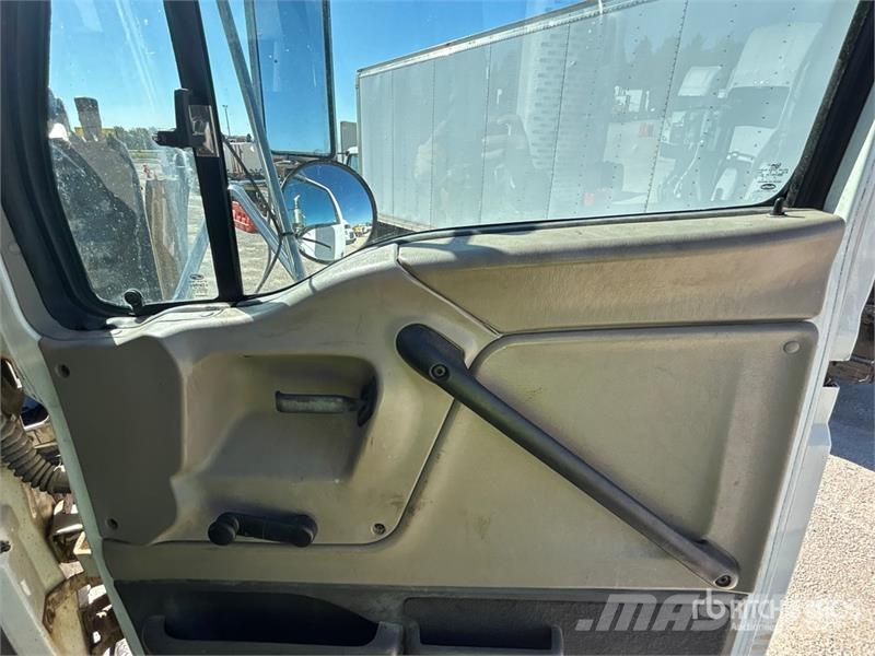 Sterling LT9500 Cabine en interieur